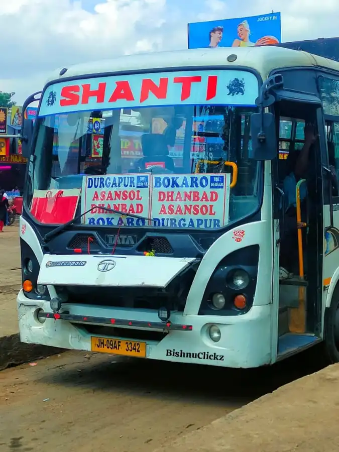 SHANTI bus JH09AF3342