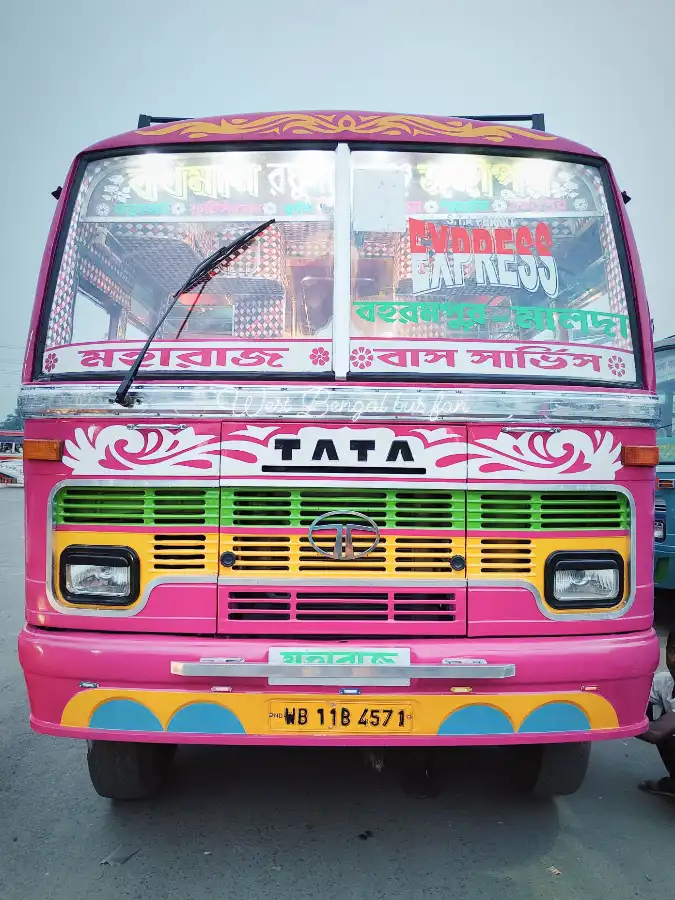 MAHARAJ bus WB11B4571