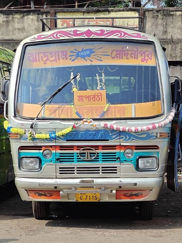 ADISHAKTI bus WB15C7115