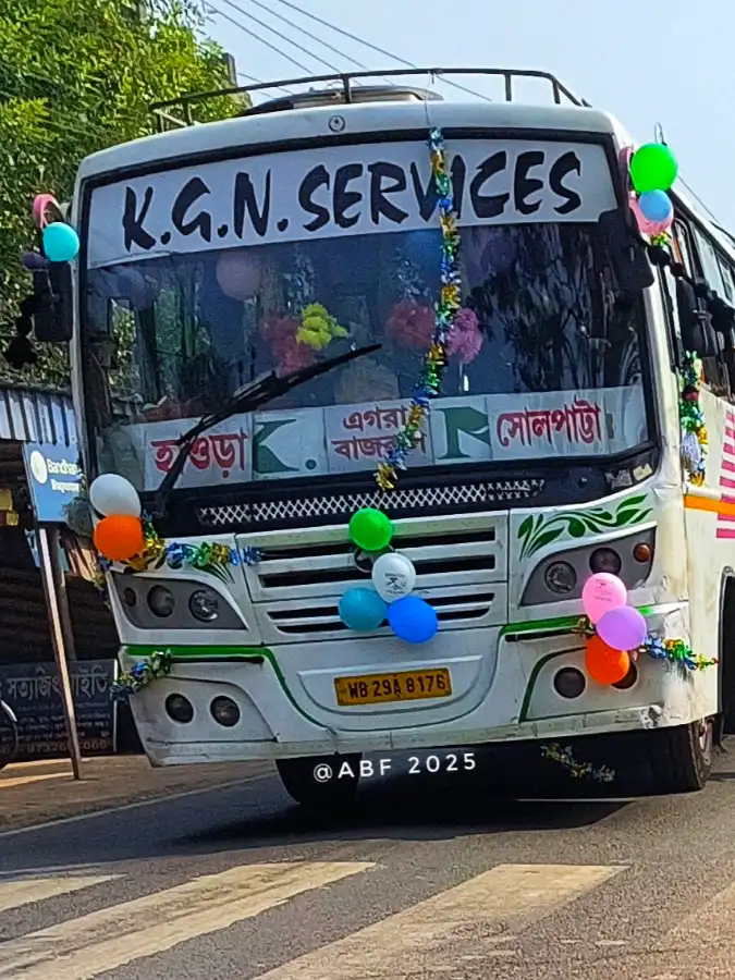K.G.N. bus WB29A8176