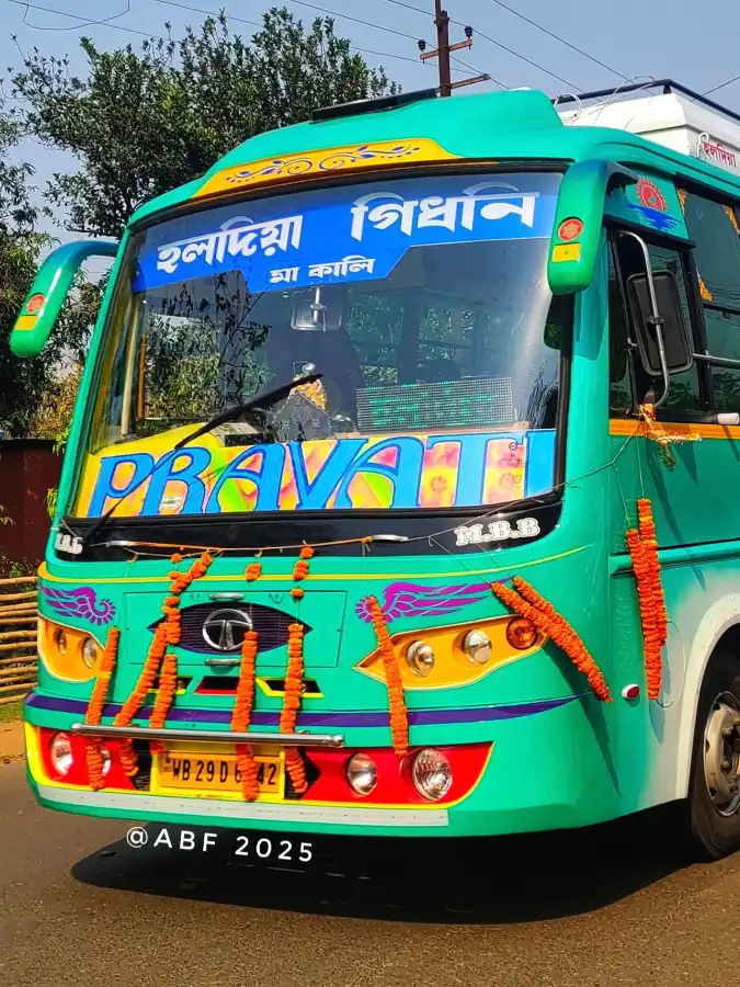 PRAVATI bus WB29D6342