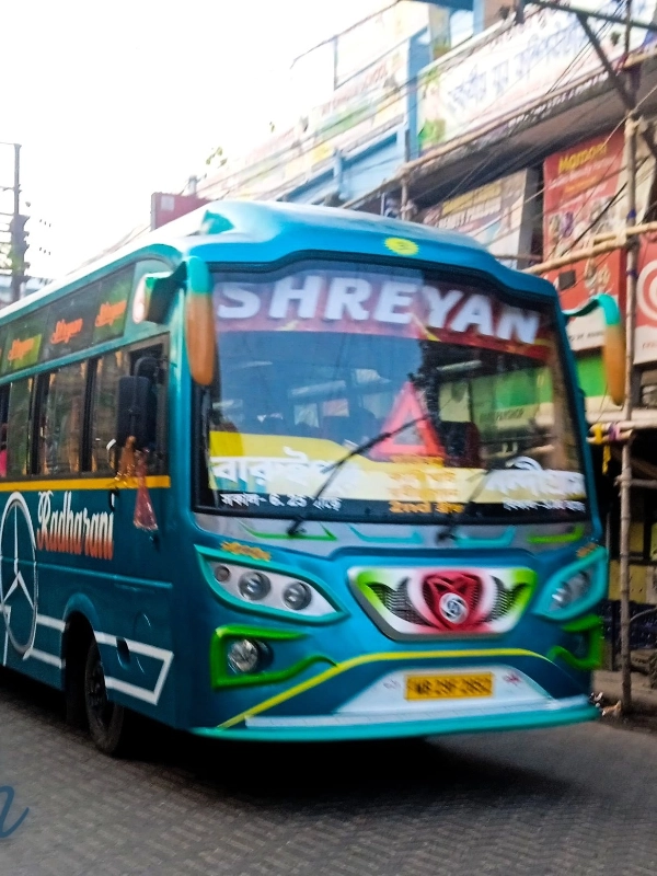 SHREYAN bus WB29F2852