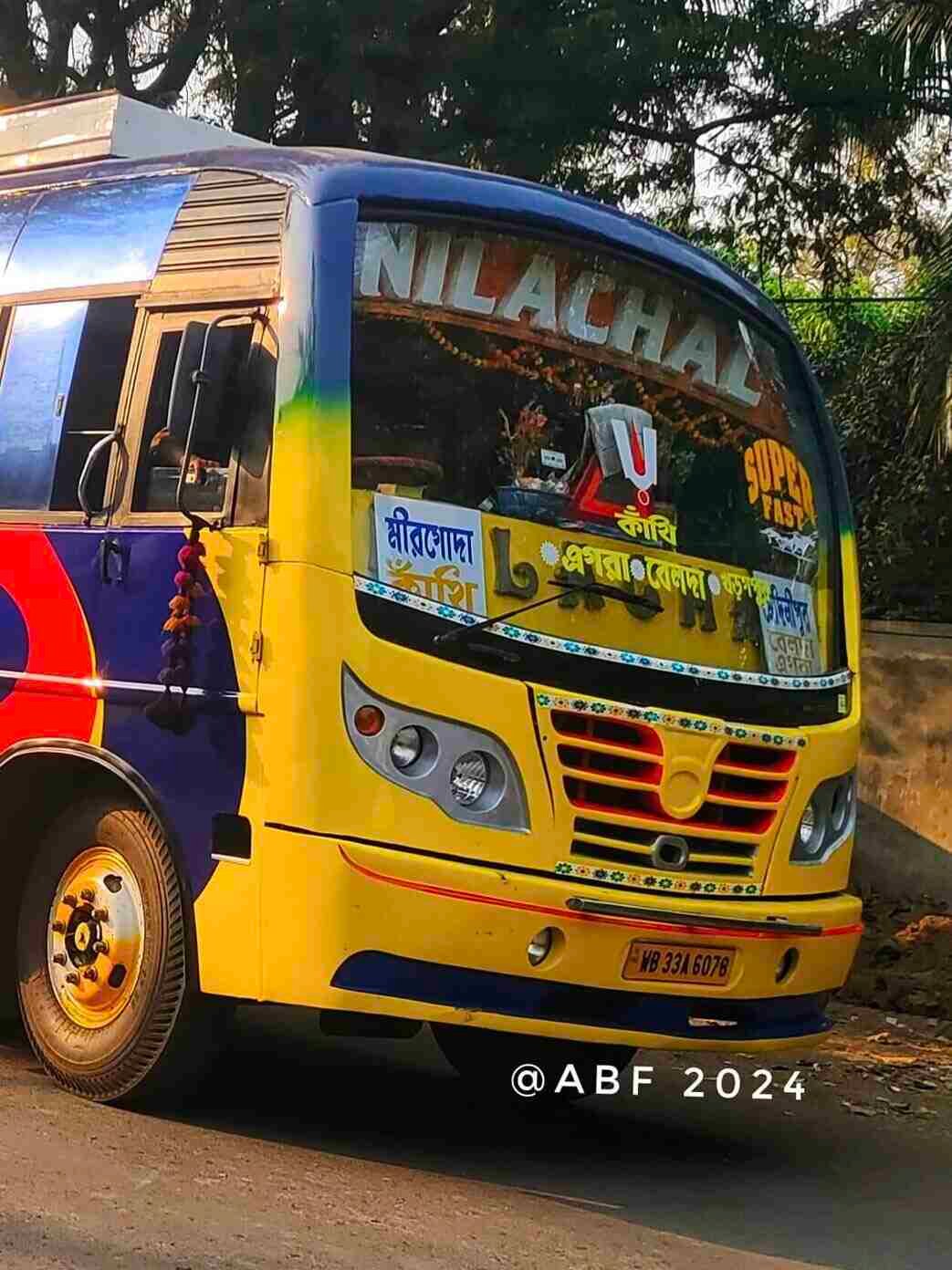 NILACHAL bus WB33A6078