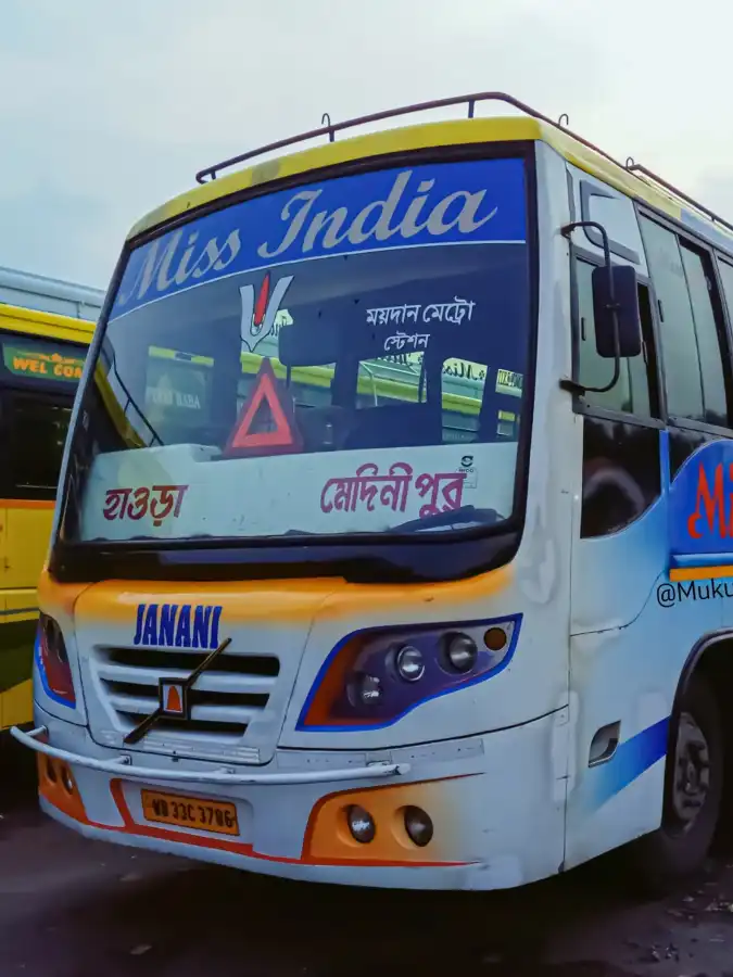 MISS INDIA bus WB33C3786