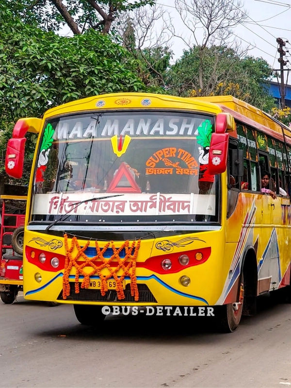 MAA MANASA bus WB33C6926