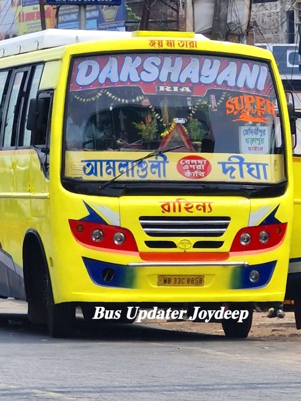 RIA SUPER bus WB33C8858