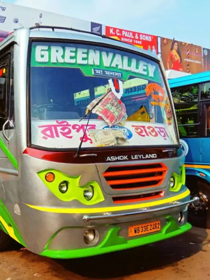GREEN VALLEY bus WB33E2462