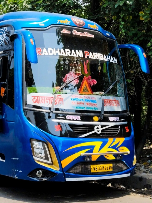 RADHARANI bus WB33M7249