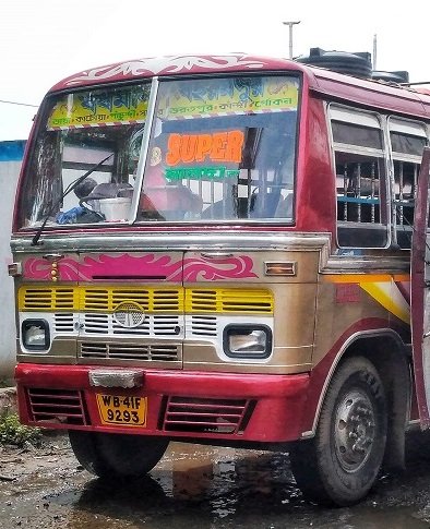 KANDARI bus WB41F9293