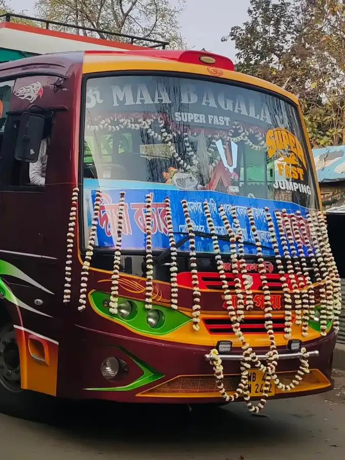 MAA BAGALA bus WB49N2412