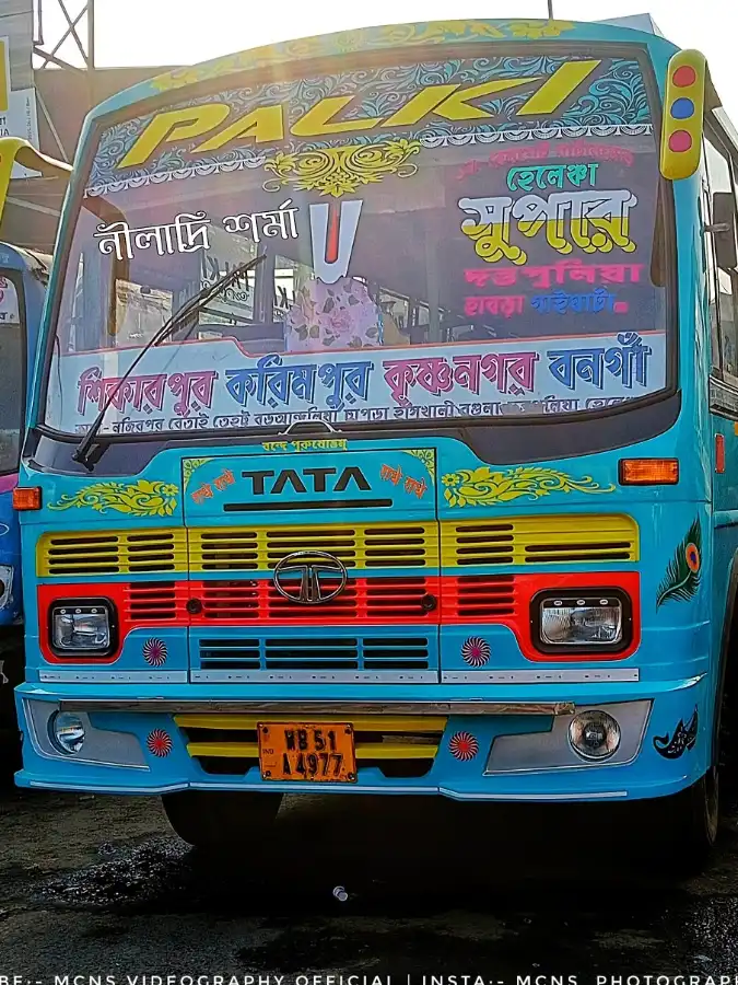 PALKI bus WB51A4977