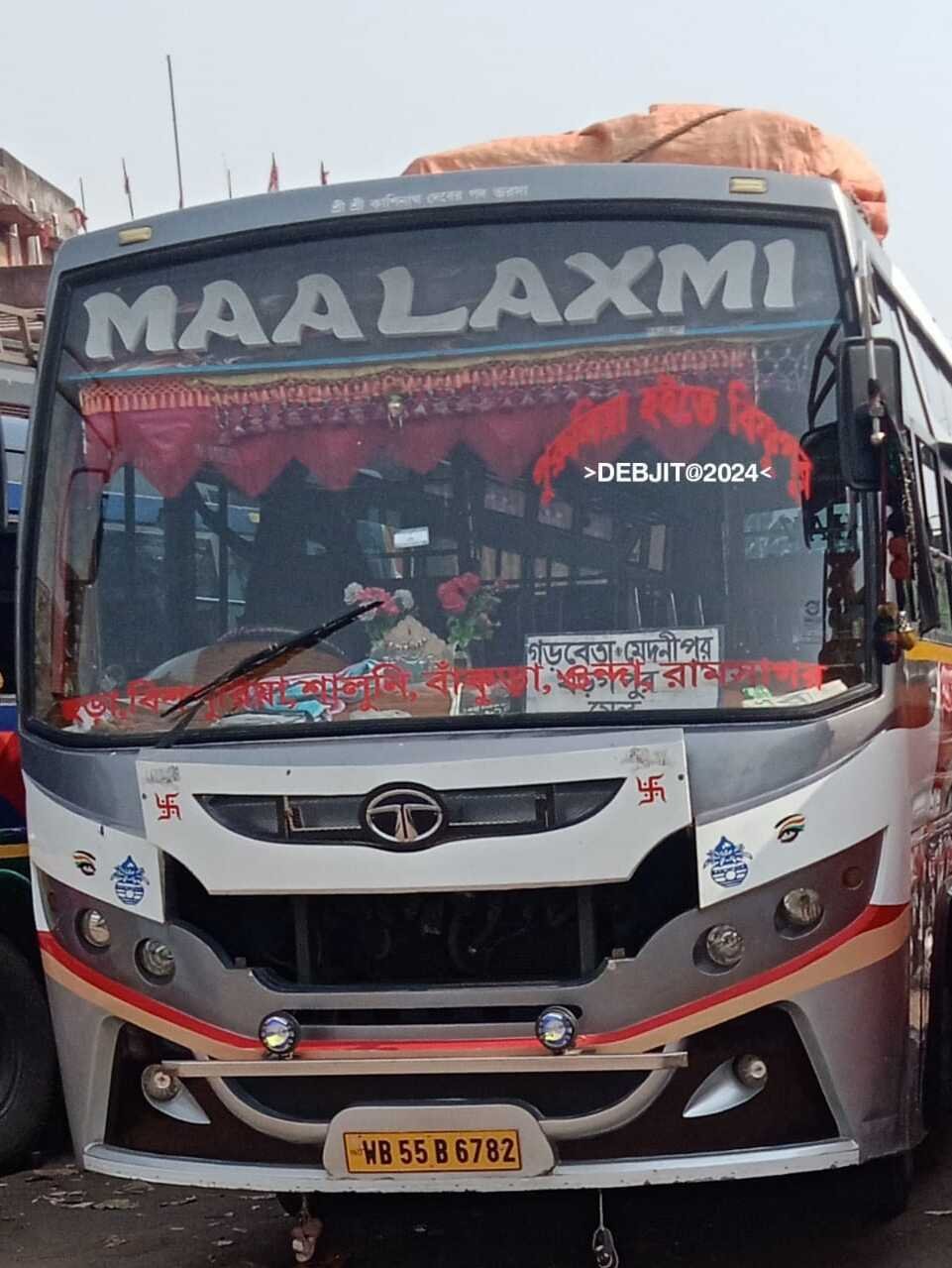 MAA LAXMI bus WB55B6782