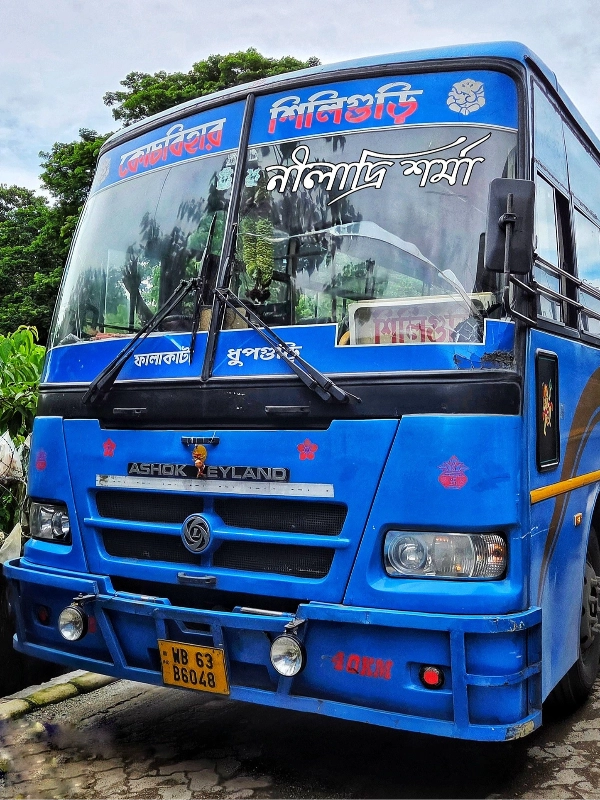 MAA DEVI bus WB63B6048