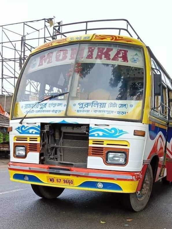 MONIKA bus WB679660