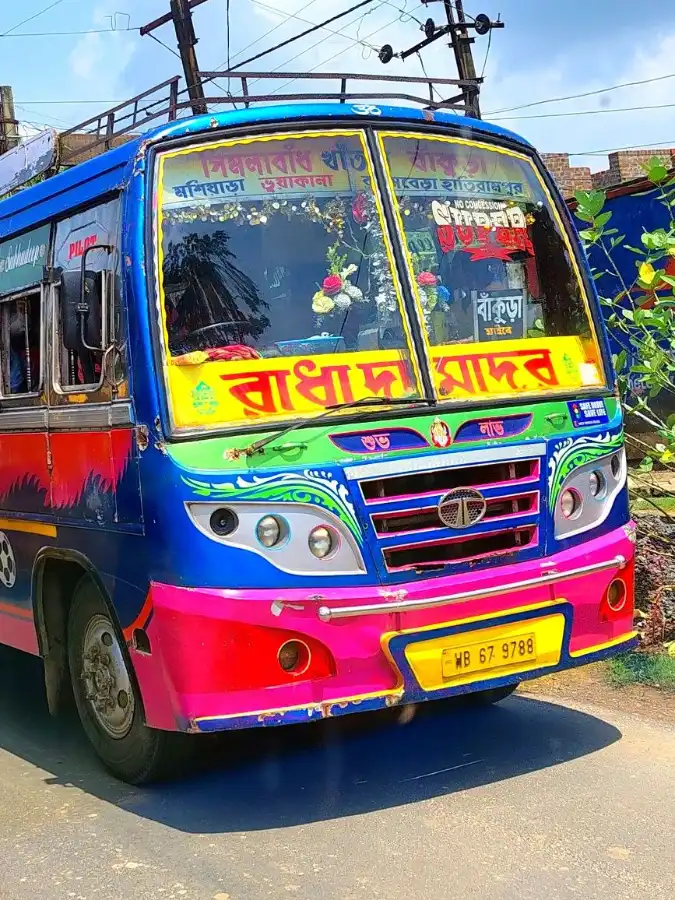 SUBHADEEP bus WB679788
