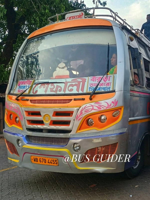 SHEFALI bus WB67B4455