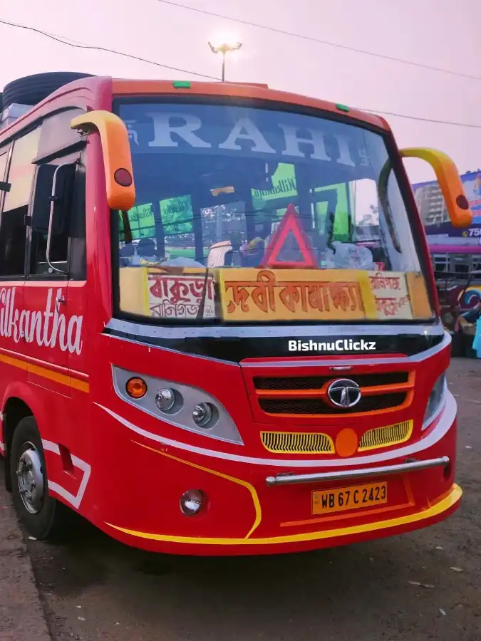 NILKANTHA bus WB67C2423